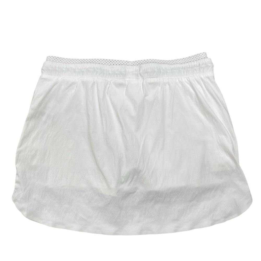 ATHLETA White Trekkie Crest Skort Size 8  -- CLOSET STAPLE!!! - Picture 5 of 8
